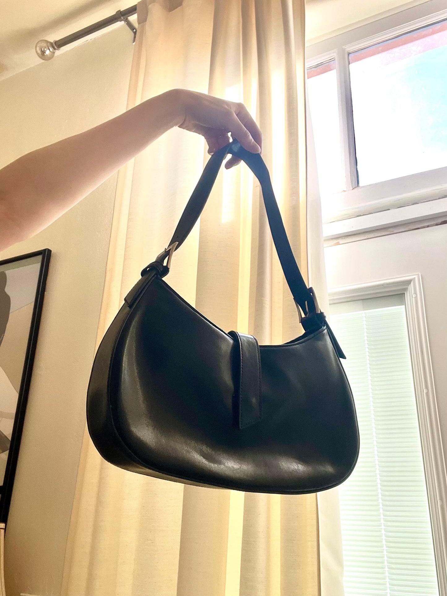 Mondani New York Shoulder Bag