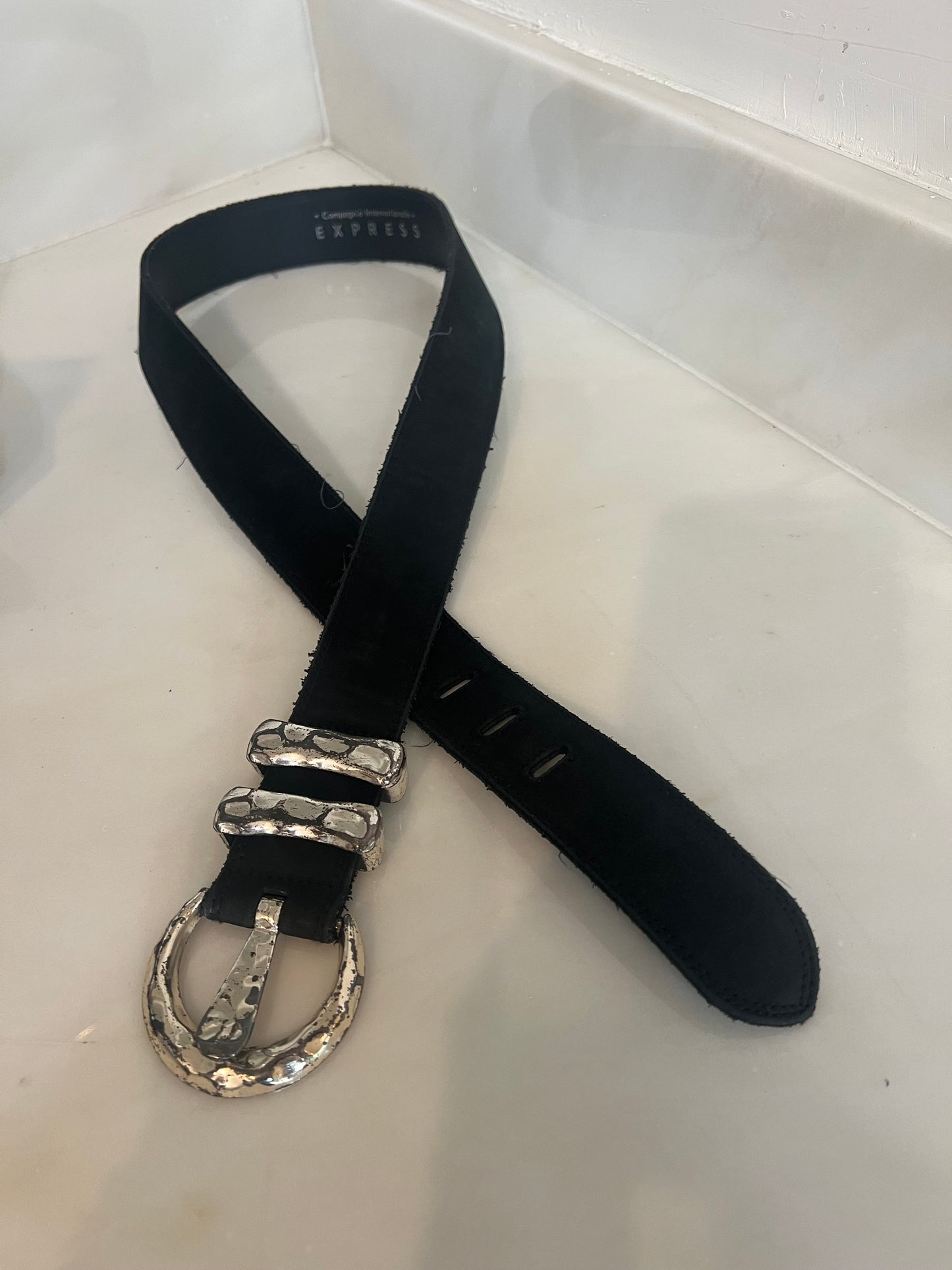 Chunky Hammered Buckle Leather Belt