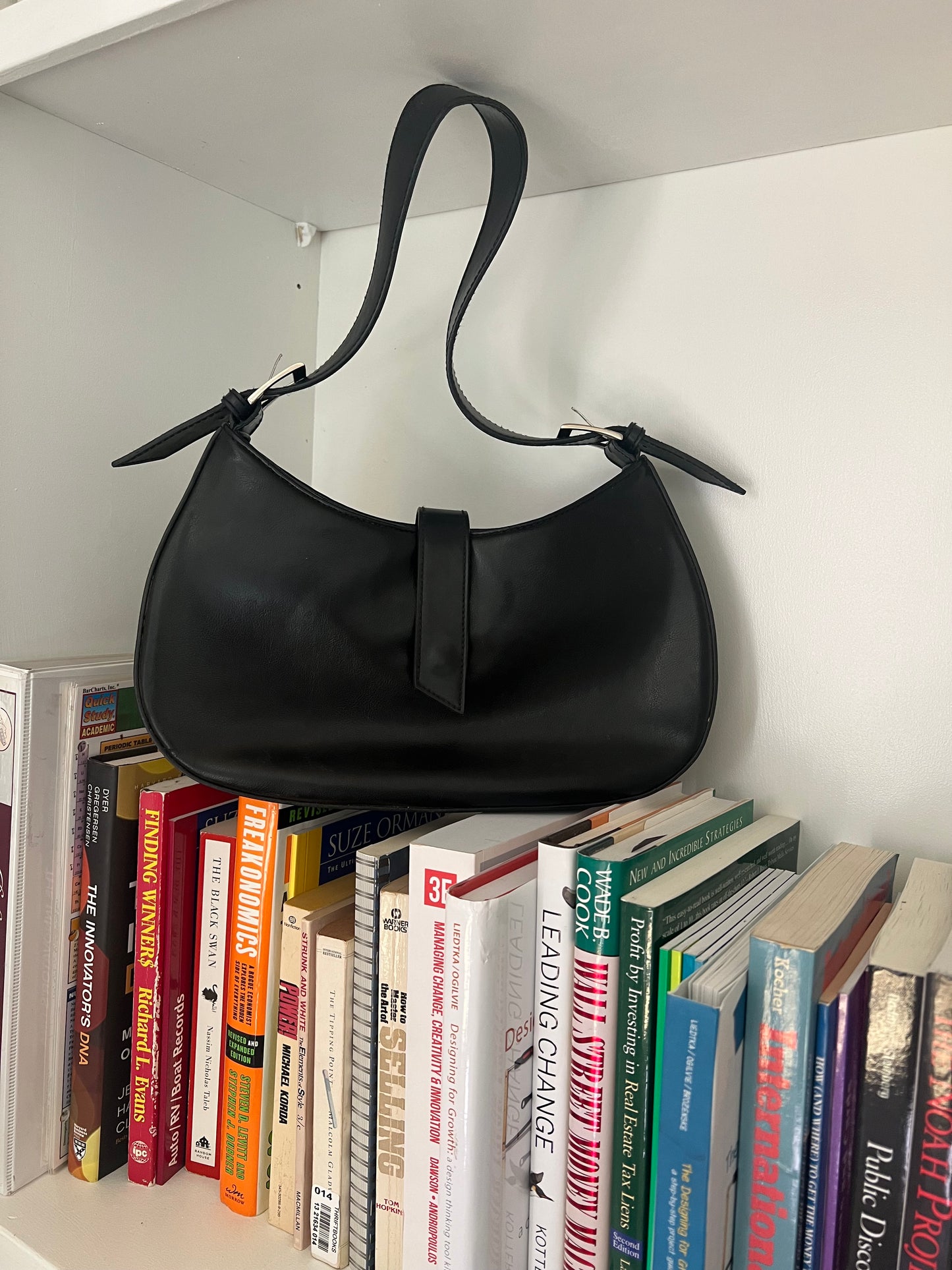 Mondani New York Shoulder Bag