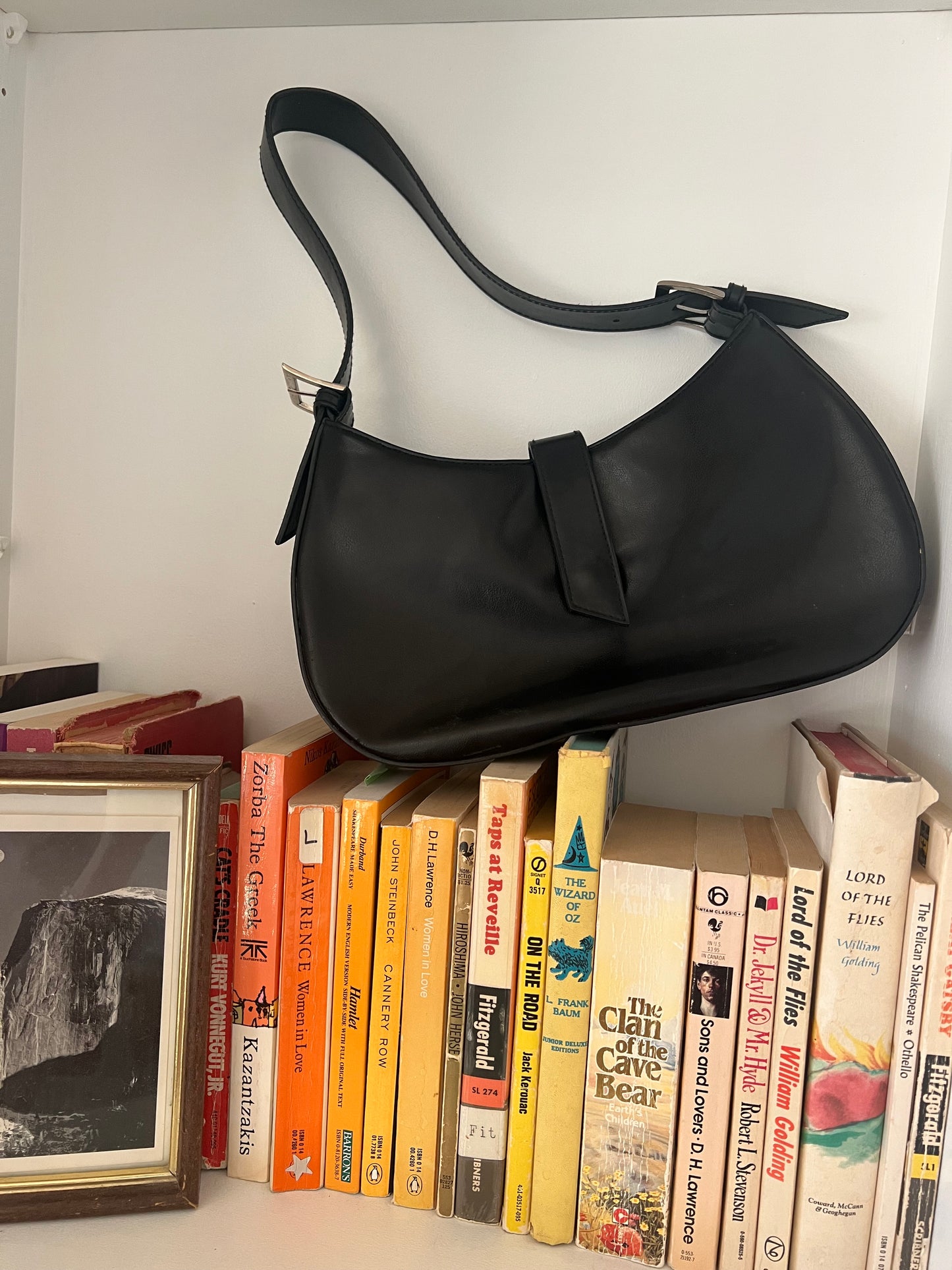 Mondani New York Shoulder Bag