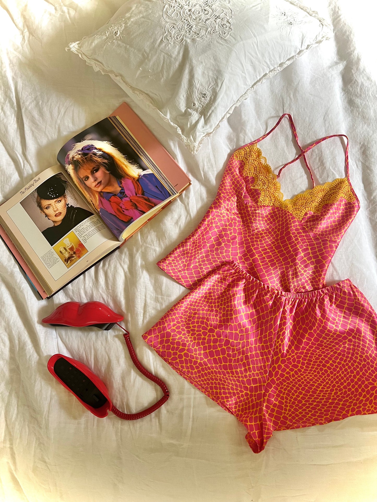 VS Satin Animal Sleep Set