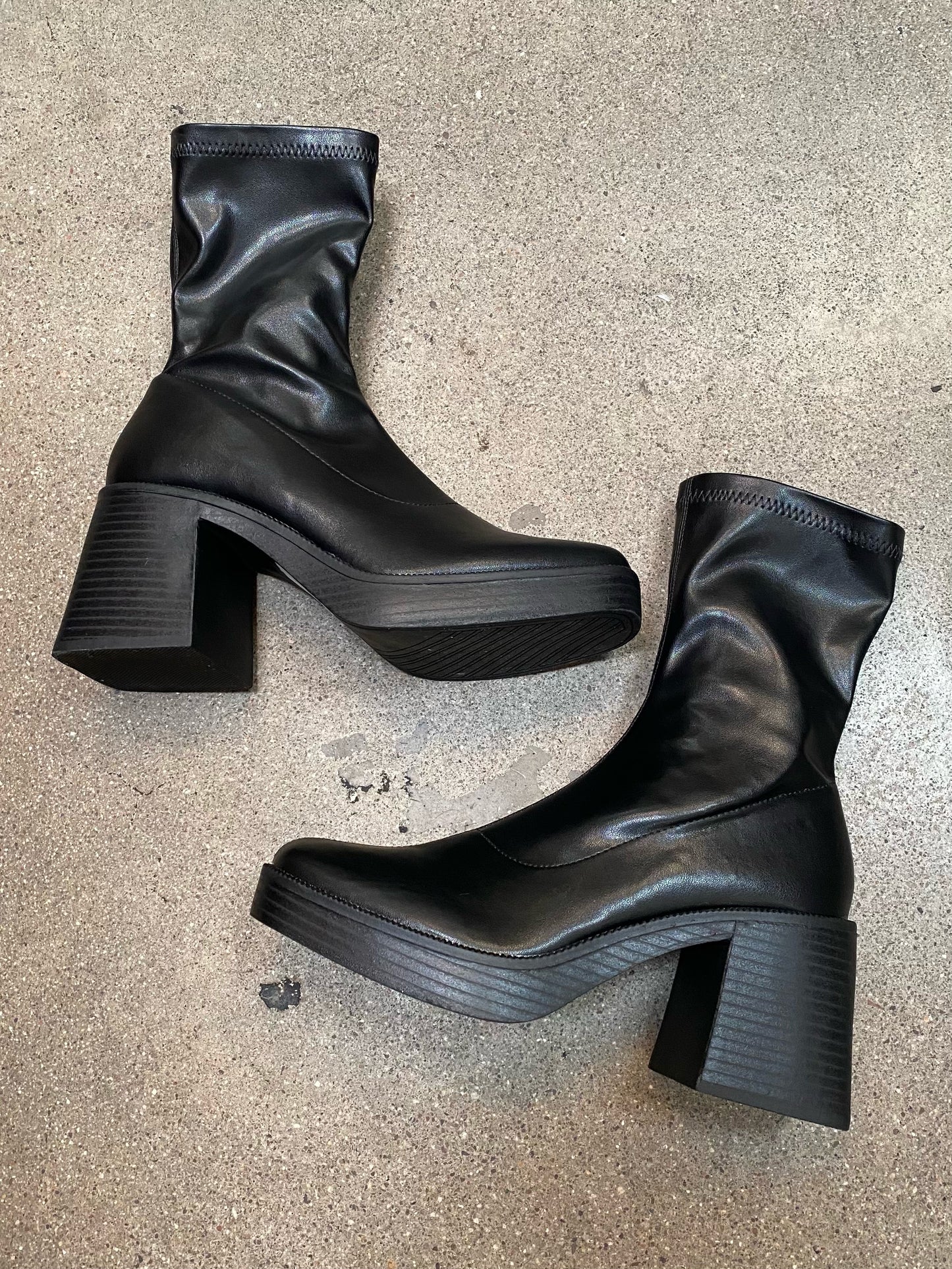 Dark Nights Boot