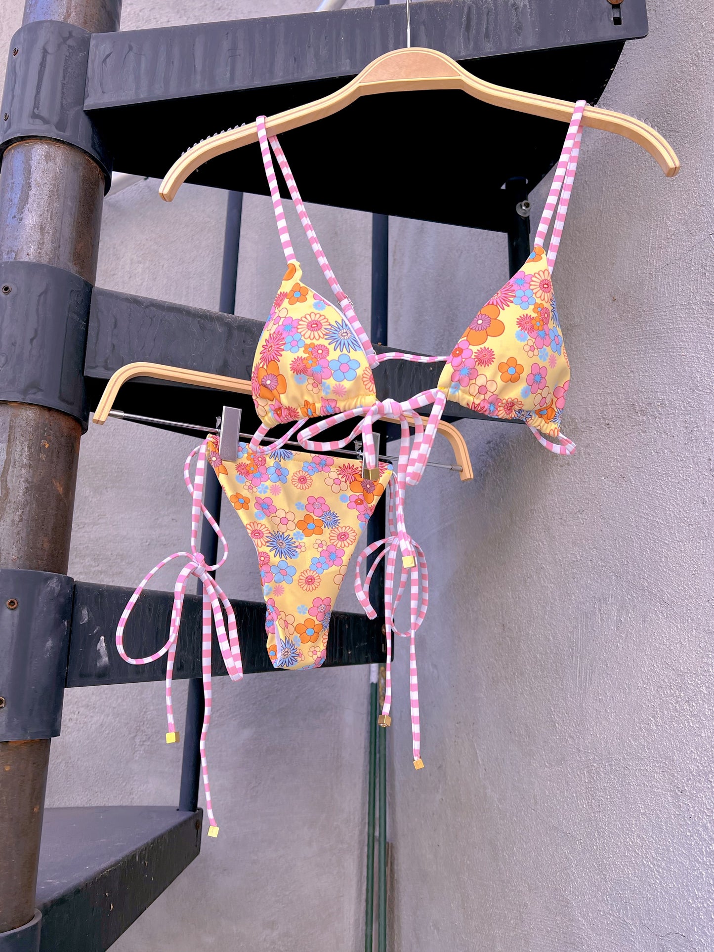 Annie Bikini