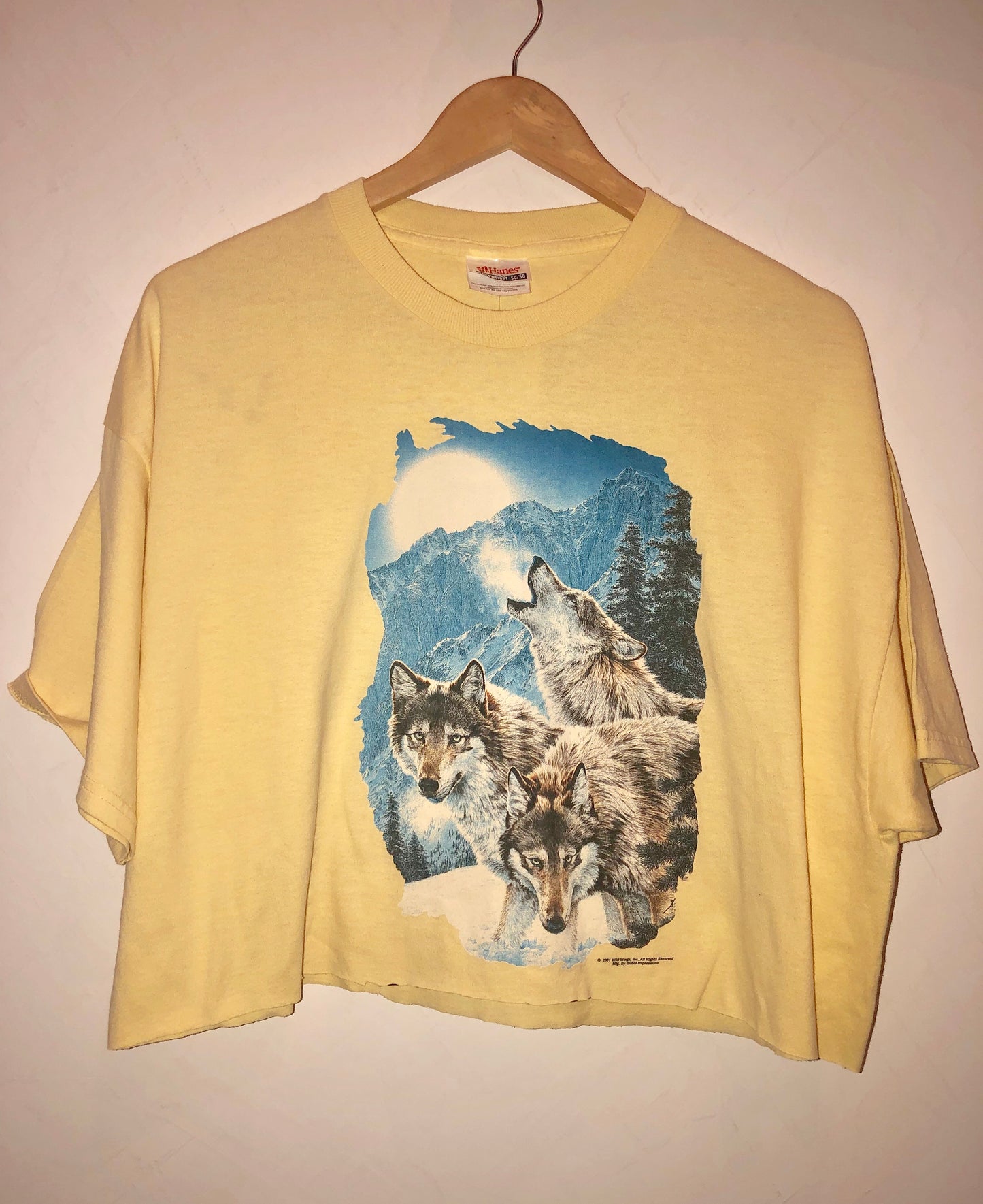 Wolf Summit Crop T-Shirt