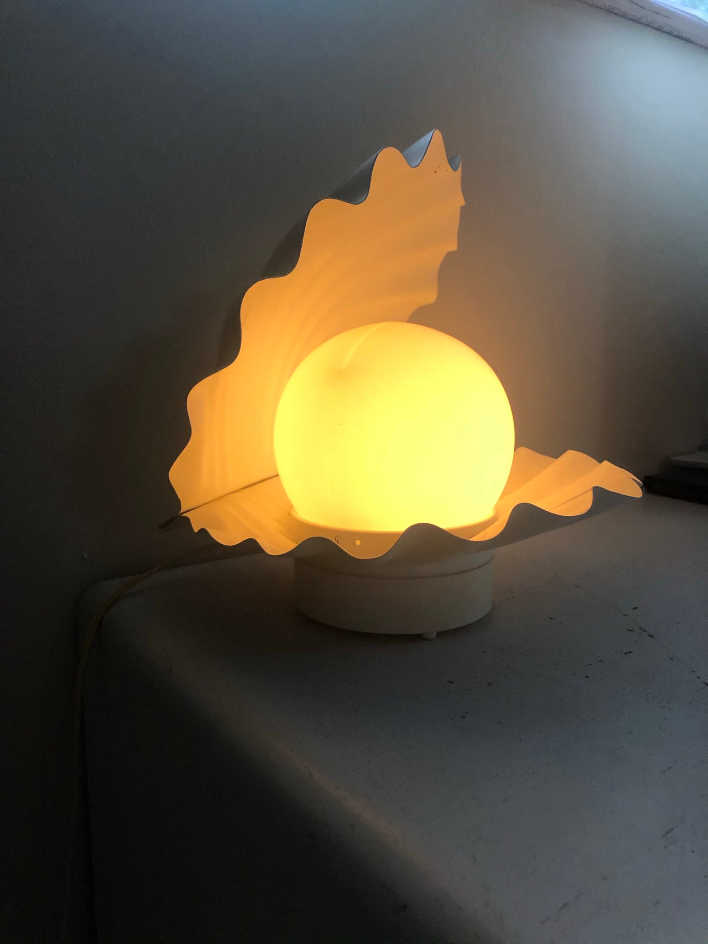 Suzy Sells Seashells