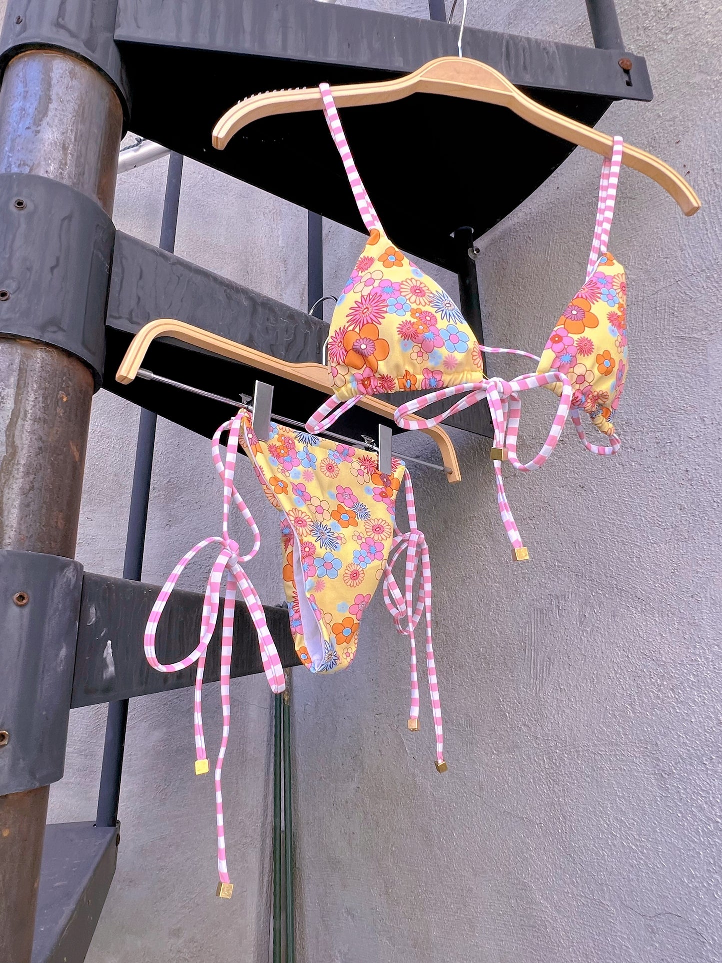 Annie Bikini