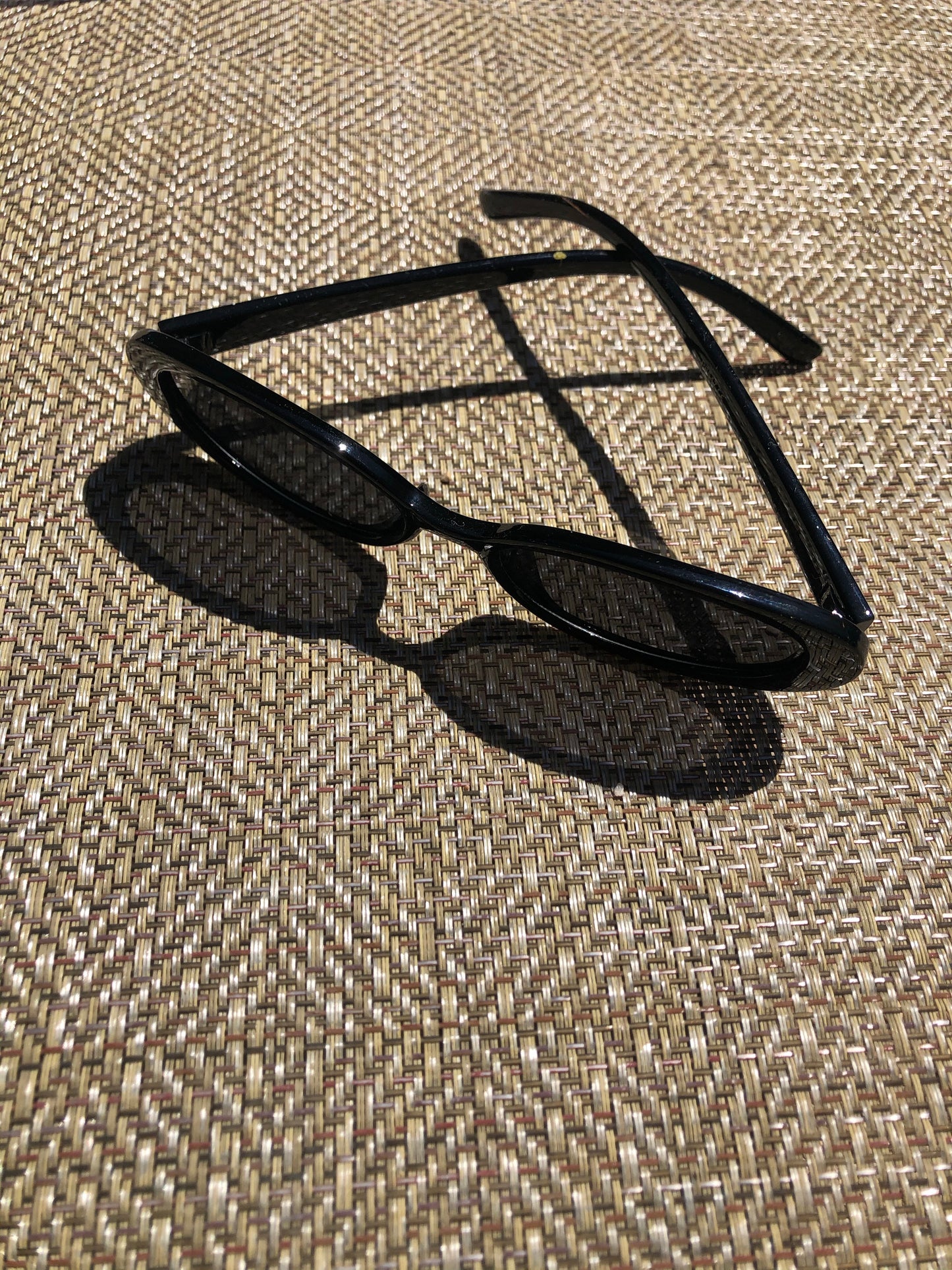 90’s Simple Sunnies