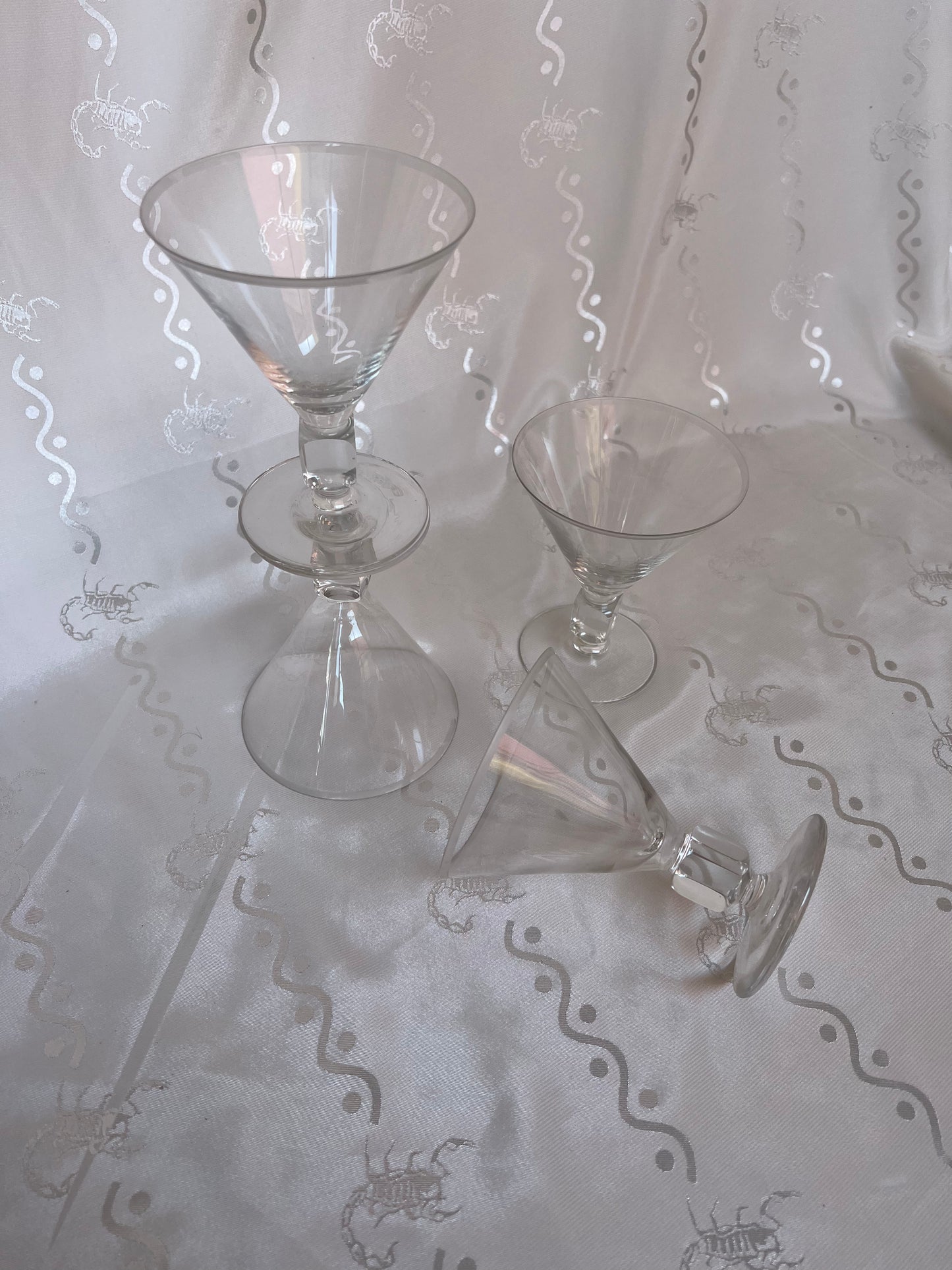 Cube Stem Martini Set