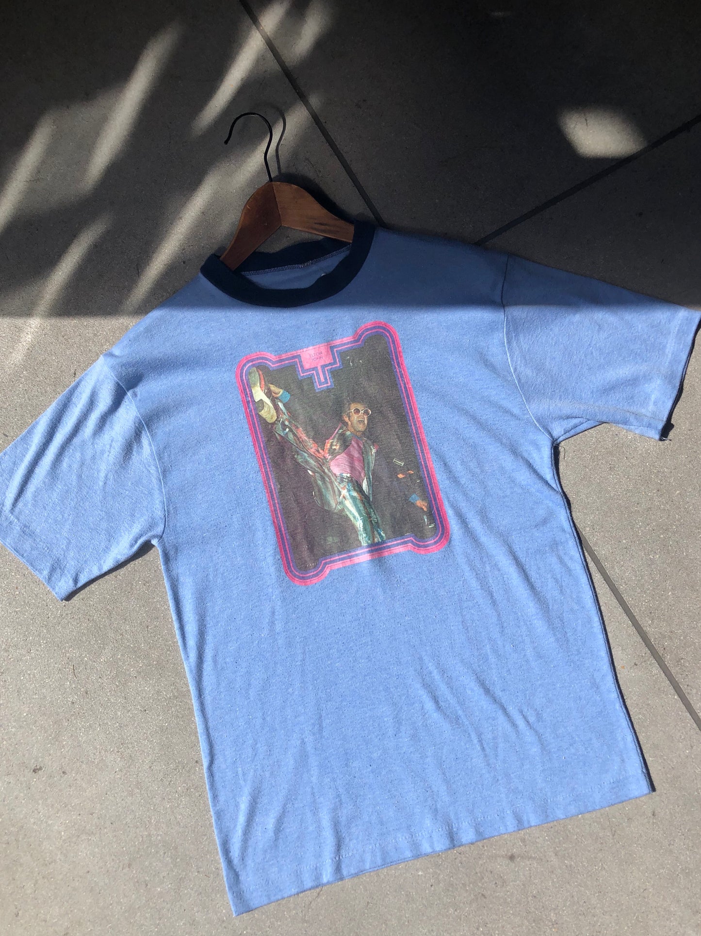 Vintage 1975 Elton John T-shirt