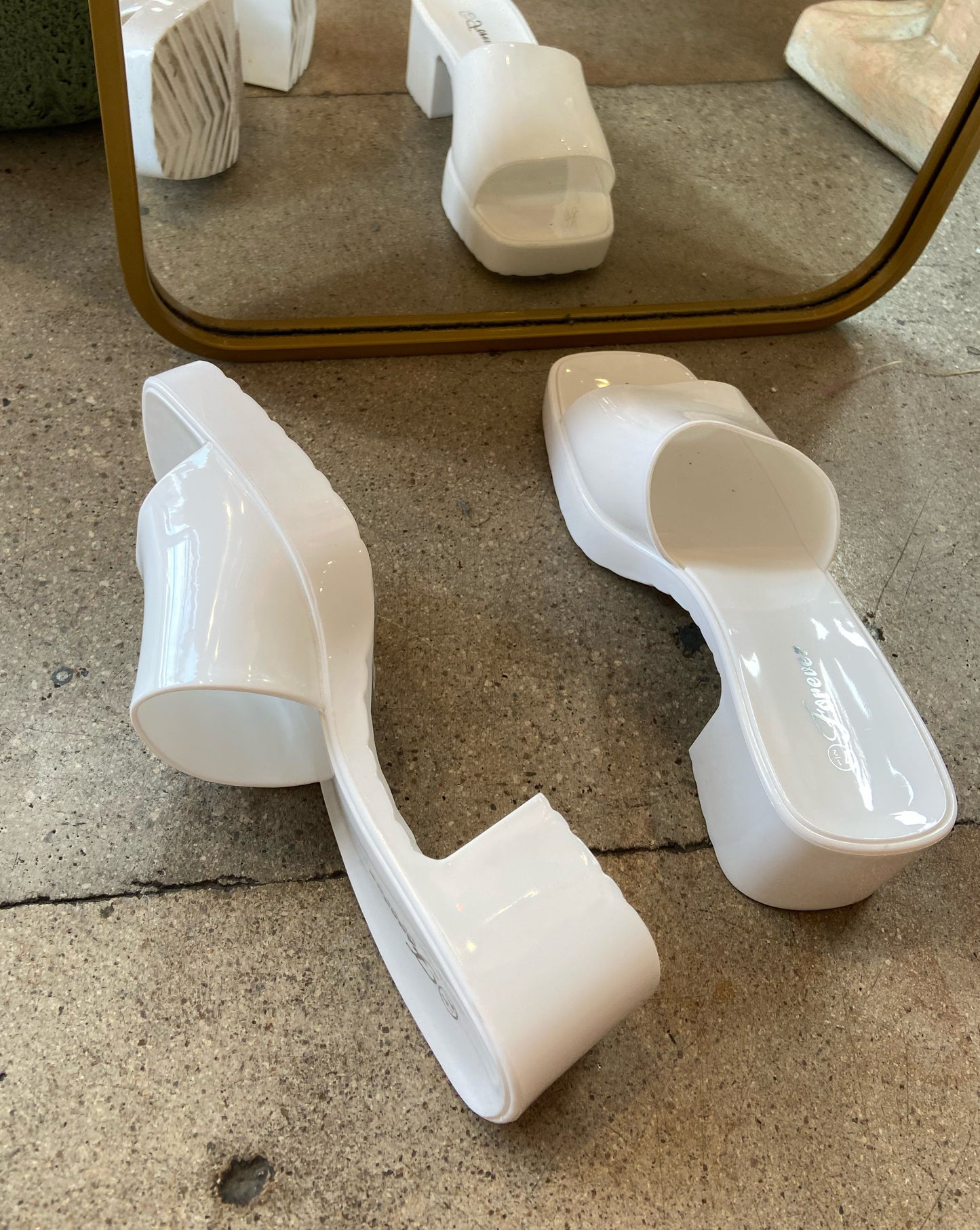 White Jelly Slides