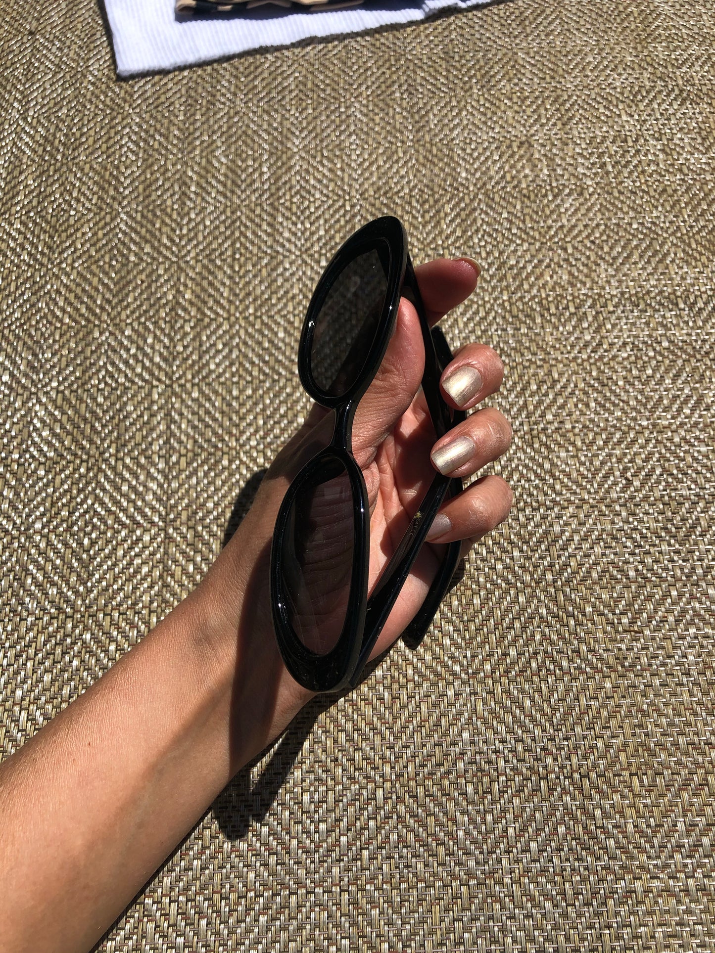 90’s Simple Sunnies