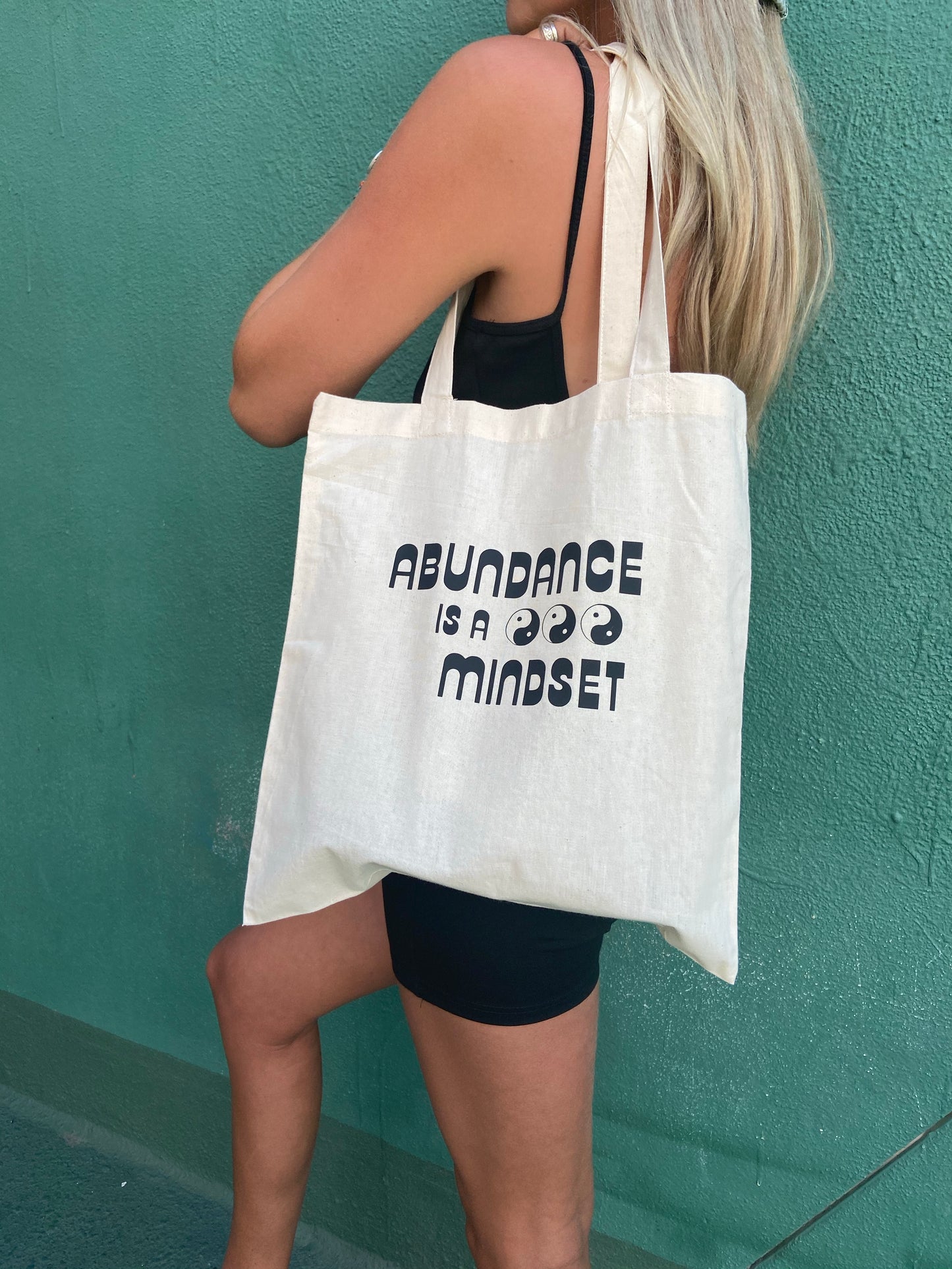 Abundance Tote