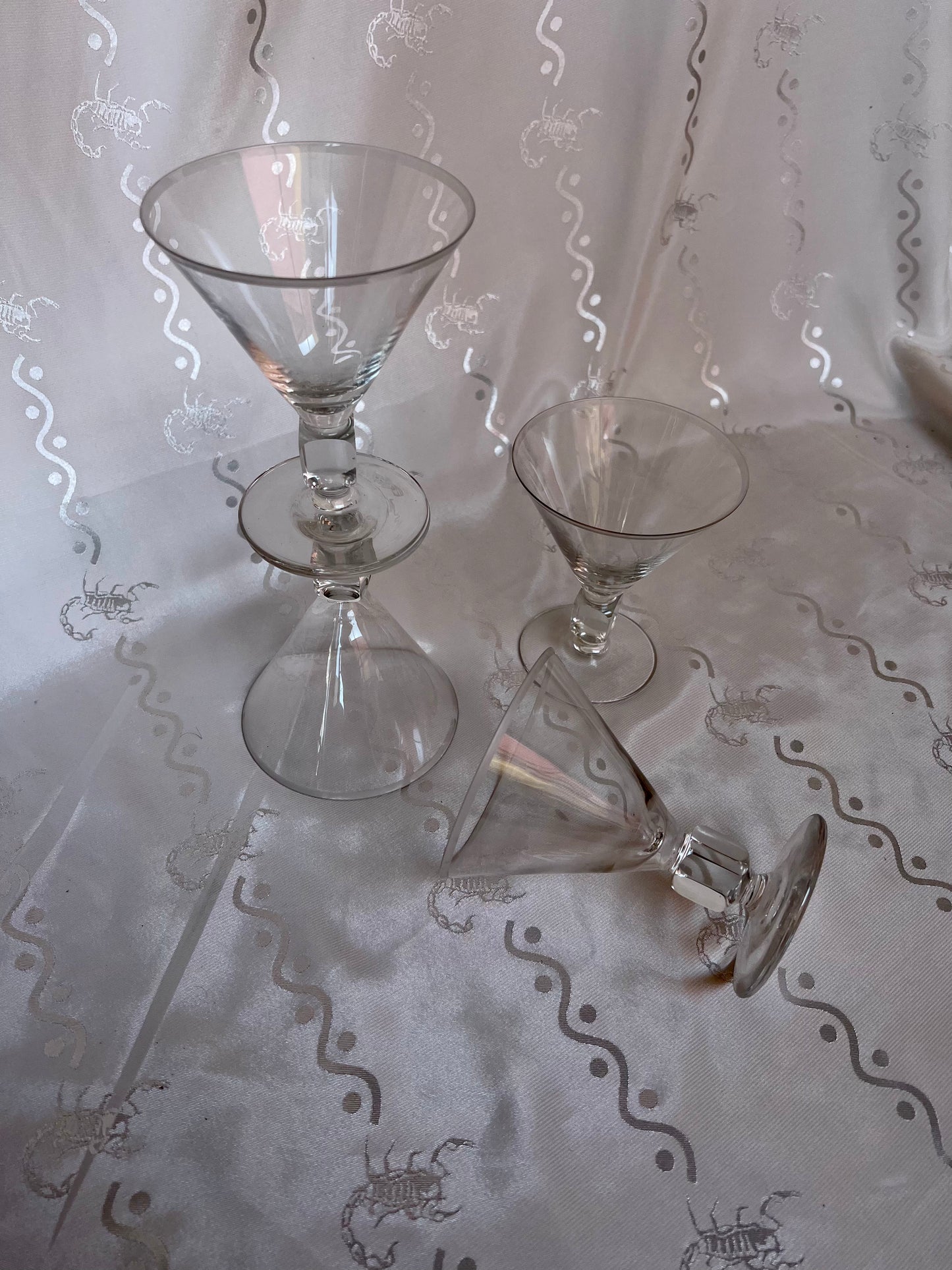 Cube Stem Martini Set