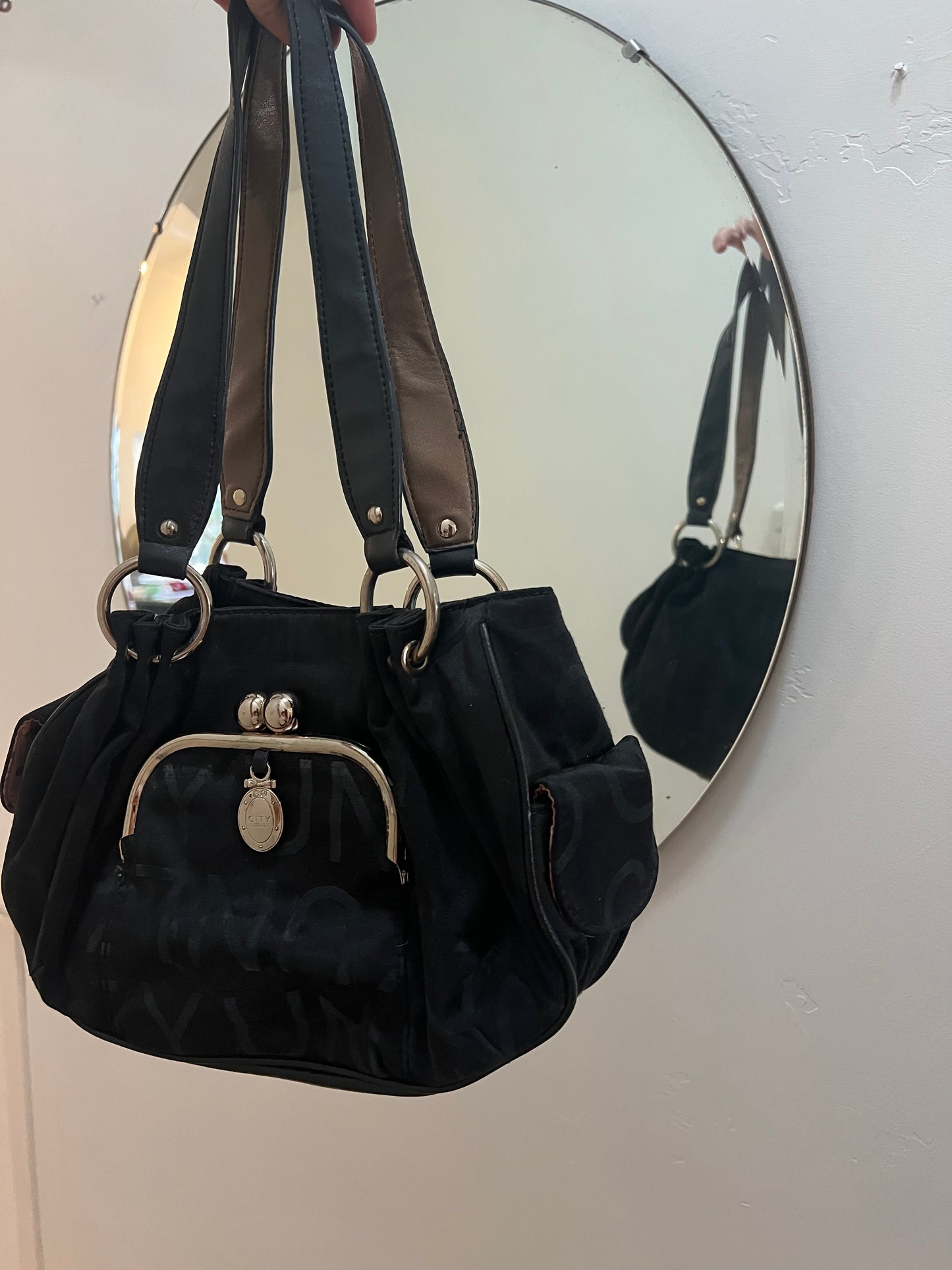 Unlimited y2k Snap Purse