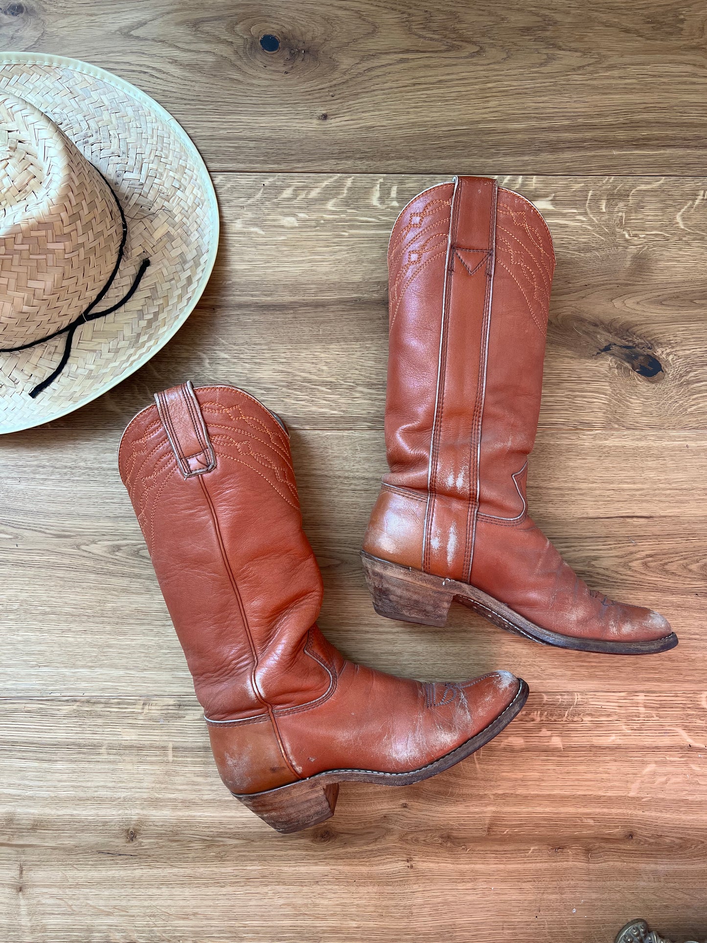 Vintage Leather Classic Cowgirls