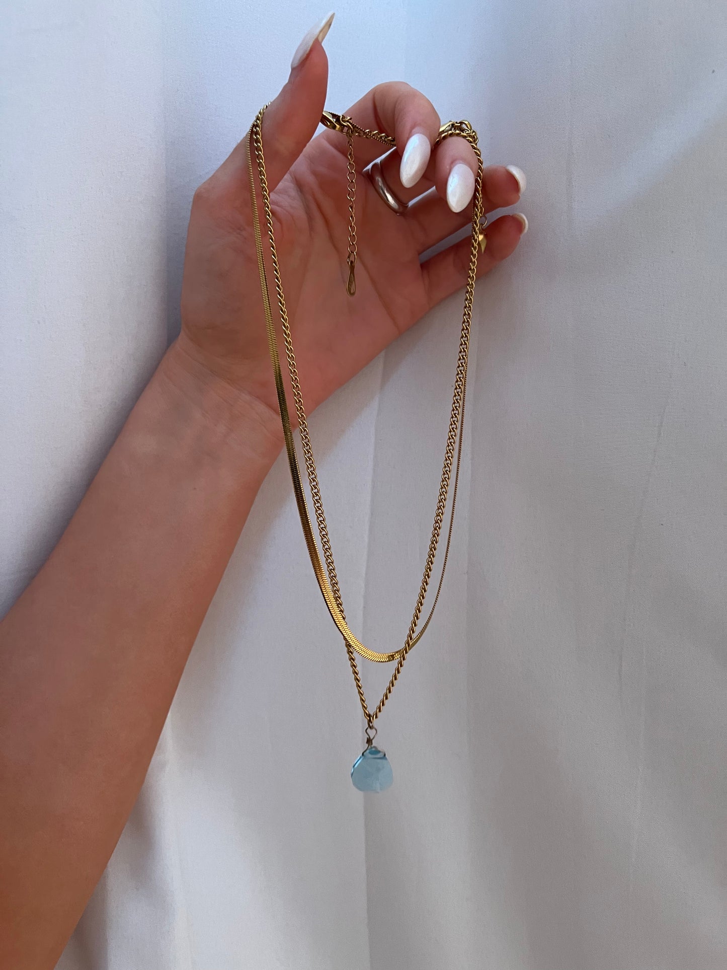Prism Tear & Flat Herringbone Gold Necklace Set