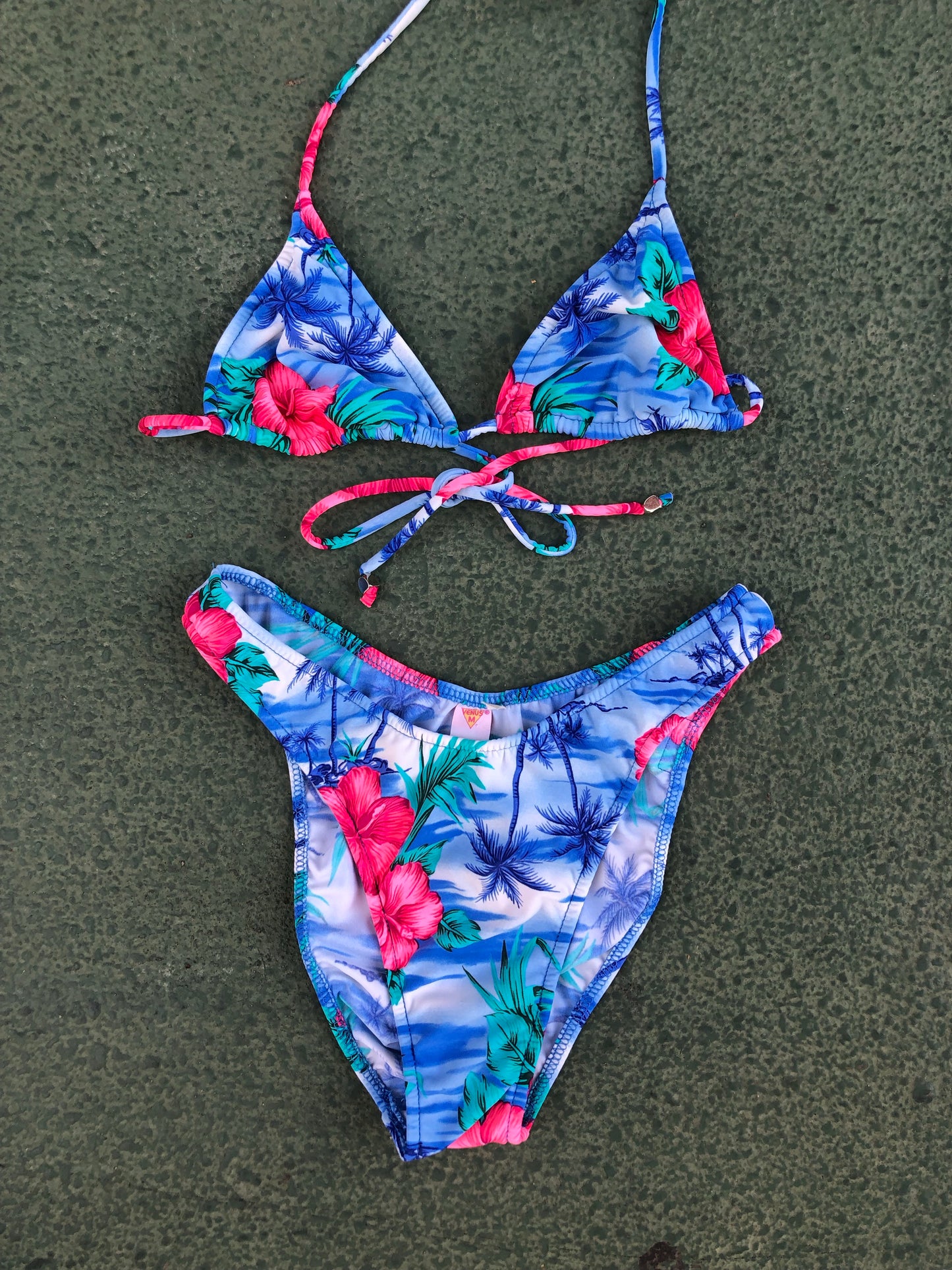 Vintage Venus Bikini / Maui