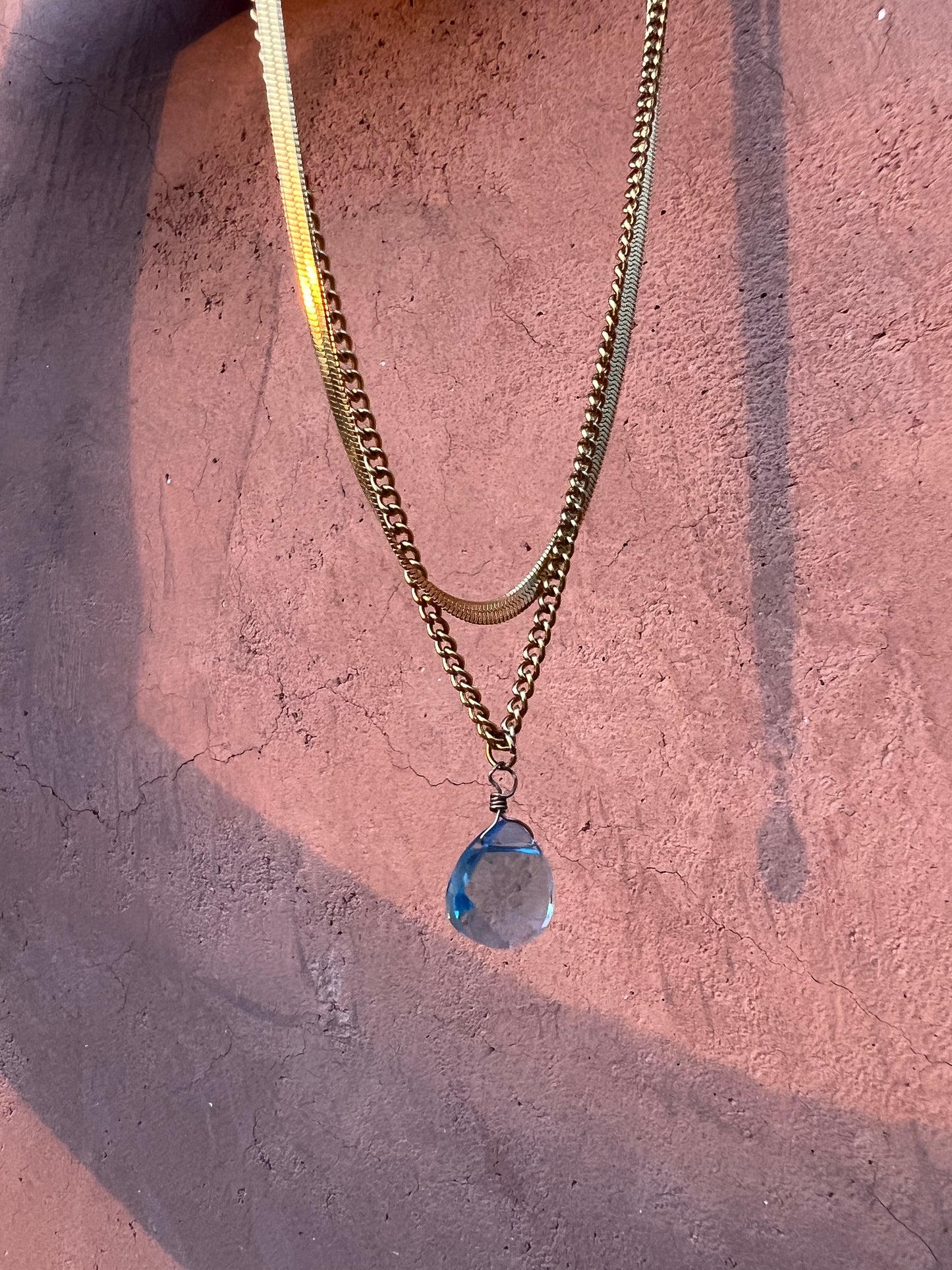 Prism Tear & Flat Herringbone Gold Necklace Set