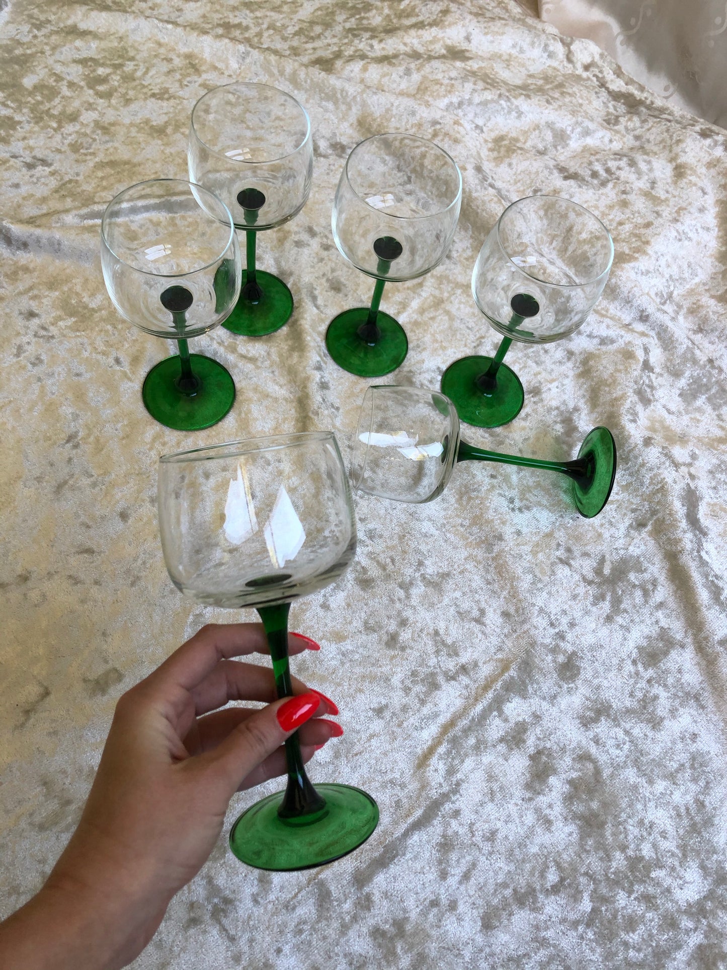 Emerald Stem Wine Glass Set